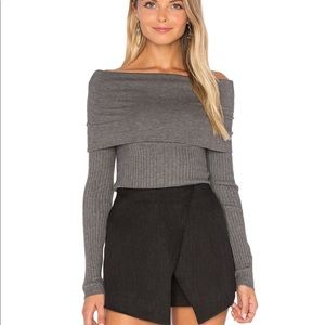 Line & Dot Lea Off Shoulder Top